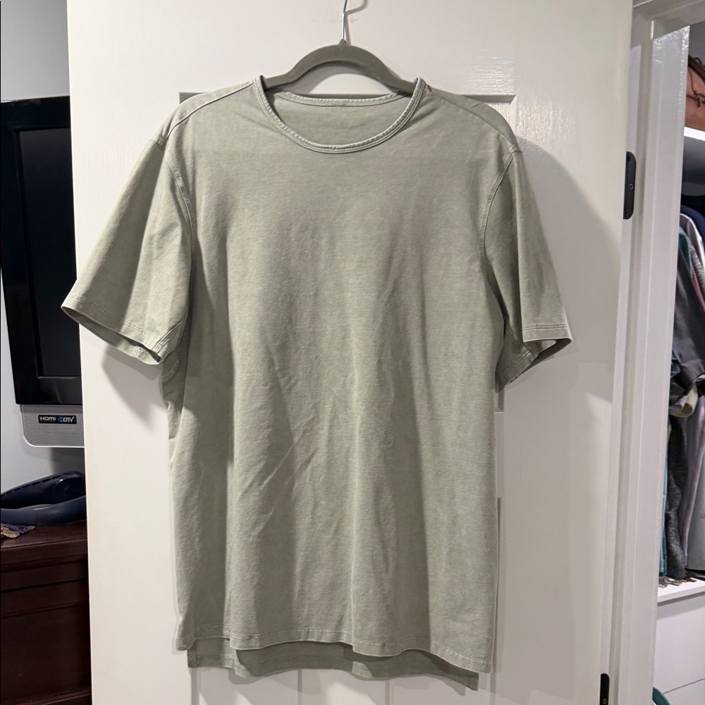 lululemon athletica Men's Short Sleeve Crew Tee - Sage